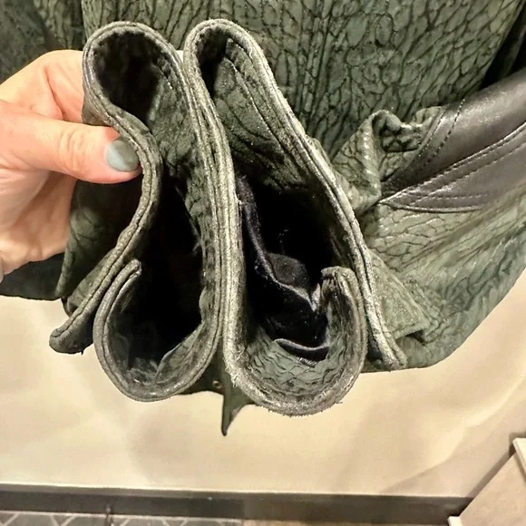 Andrew Marc Black Leather Jacket Size Large - Picture 9 of 16